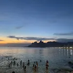 Casa Carioca Copacabana Posto 6